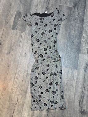Vintage Michael Carrie Floral Y2k 1999 Maxi Dress with Black Floral Pattern